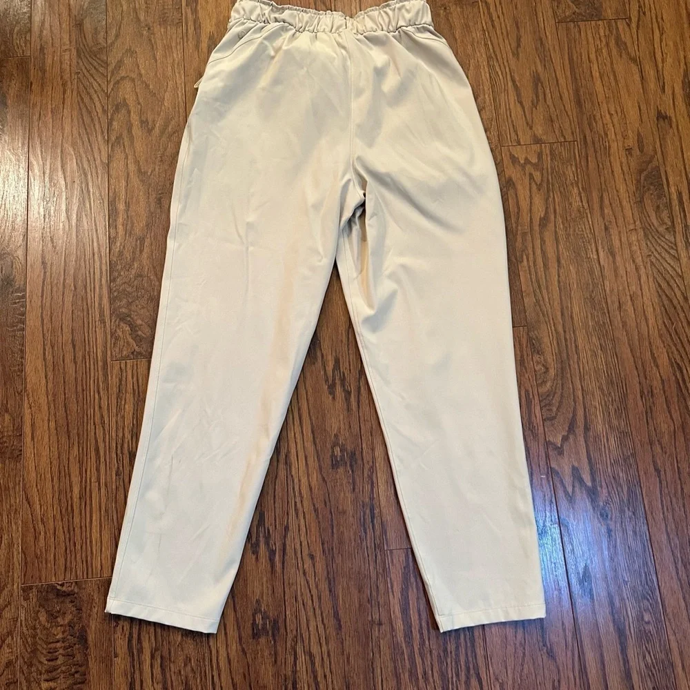Lululemon Athletica Cream Track Pants High-Waisted Relaxed Fit